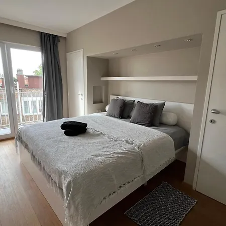 Amazing Penthouse In Zoutelaan *