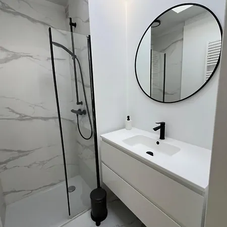 Apartman Beautiful Penthouse At 5min Of Place