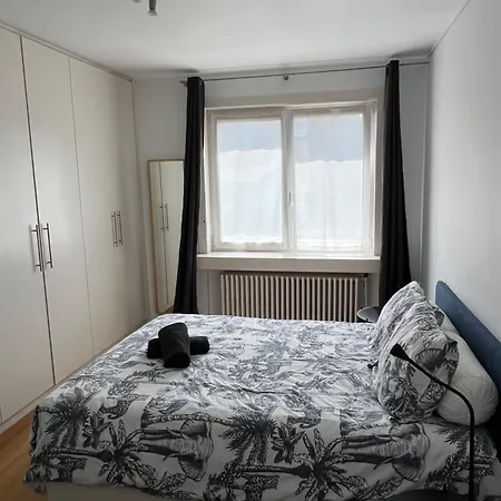 Beautiful Penthouse At 5min Of Place Apartman *